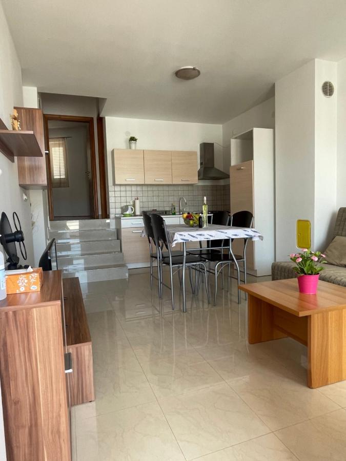 Aurora Apartment Паг Екстериор снимка